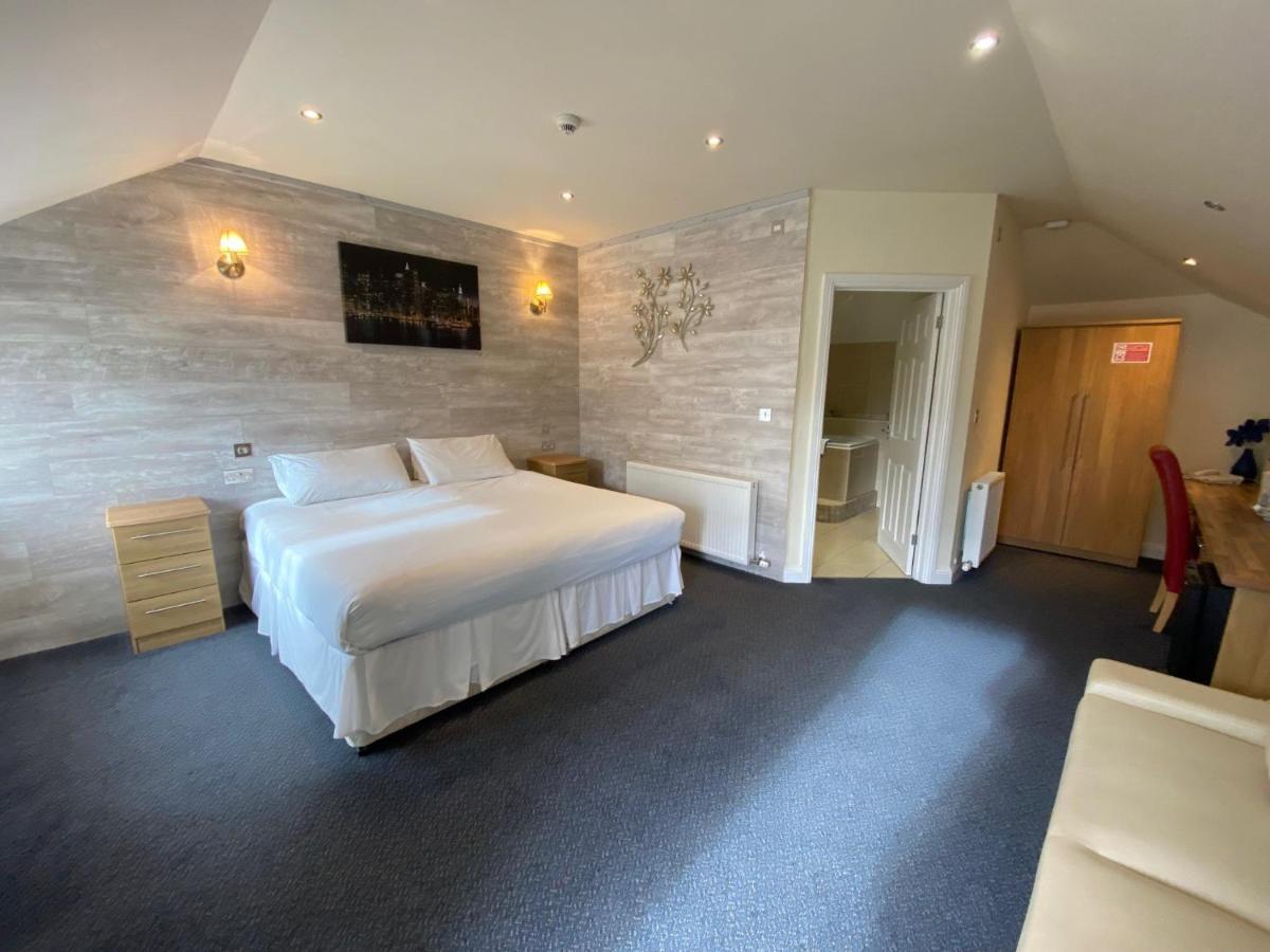 Dudsbury Golf Club - Hotel And Spa Ferndown Bagian luar foto