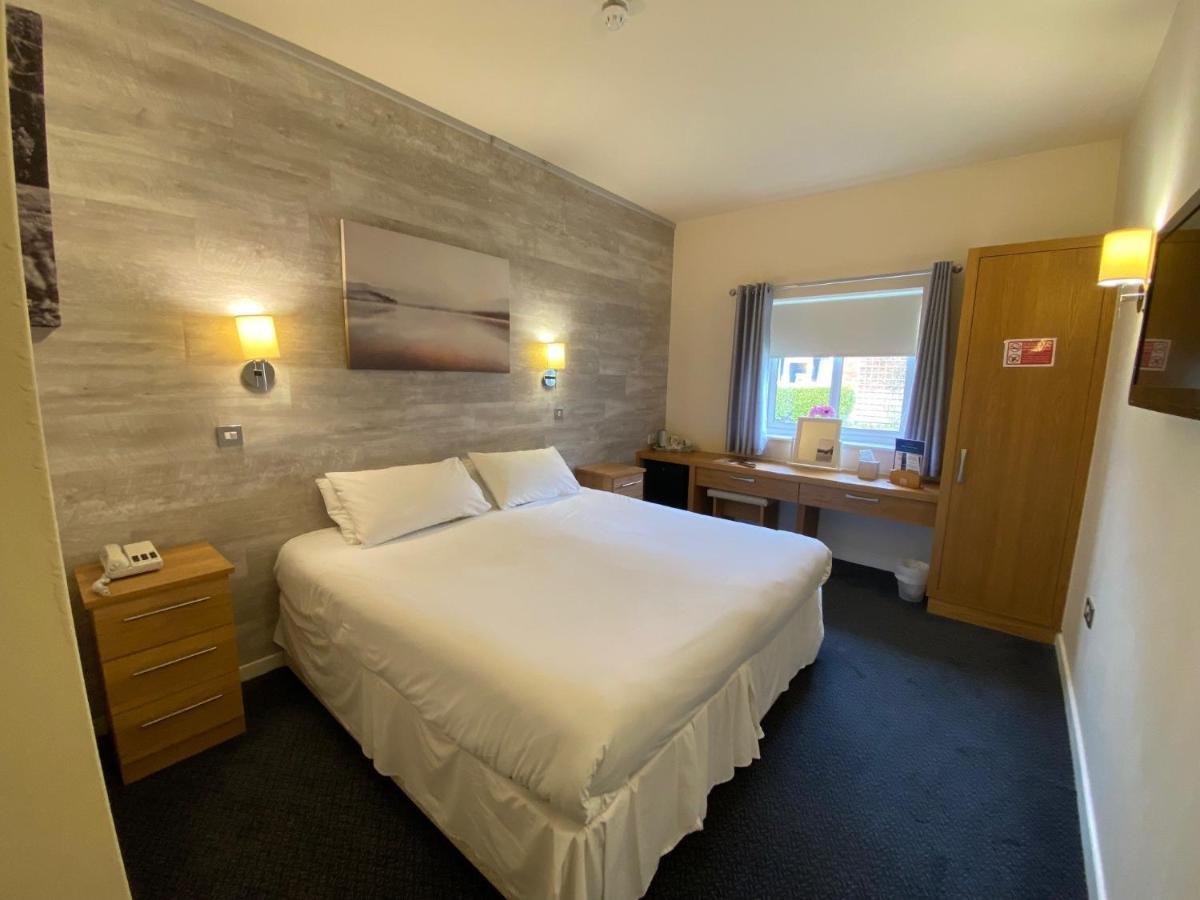 Dudsbury Golf Club - Hotel And Spa Ferndown Bagian luar foto