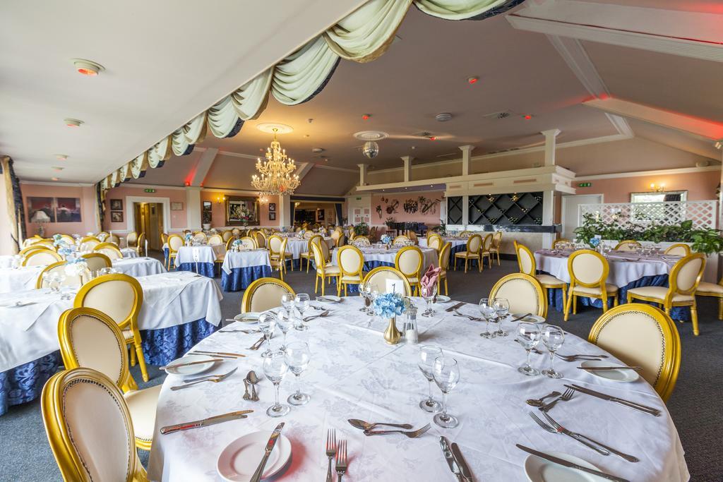 Dudsbury Golf Club - Hotel And Spa Ferndown Bagian luar foto