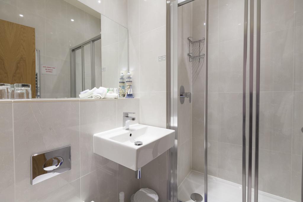 Dudsbury Golf Club - Hotel And Spa Ferndown Bagian luar foto