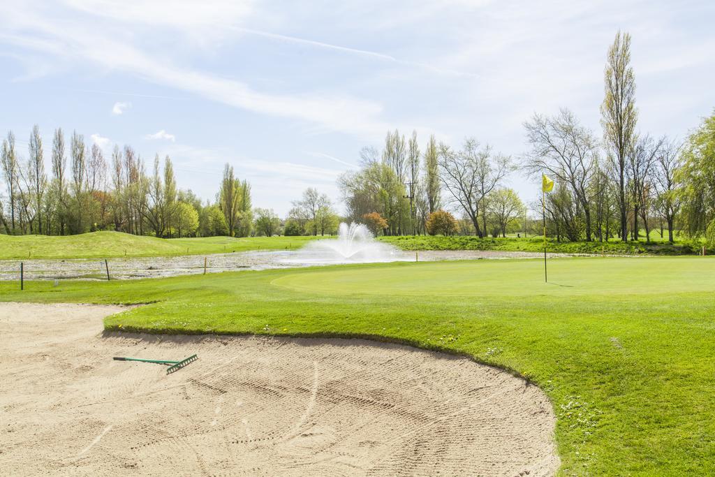 Dudsbury Golf Club - Hotel And Spa Ferndown Bagian luar foto
