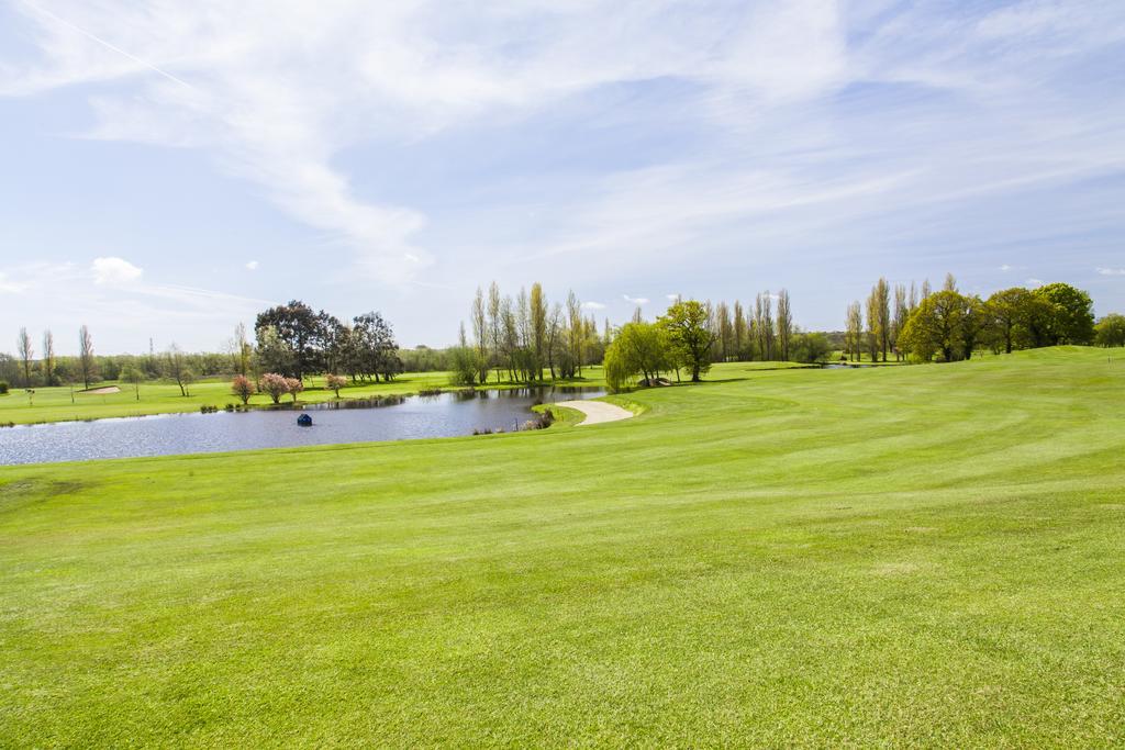 Dudsbury Golf Club - Hotel And Spa Ferndown Bagian luar foto